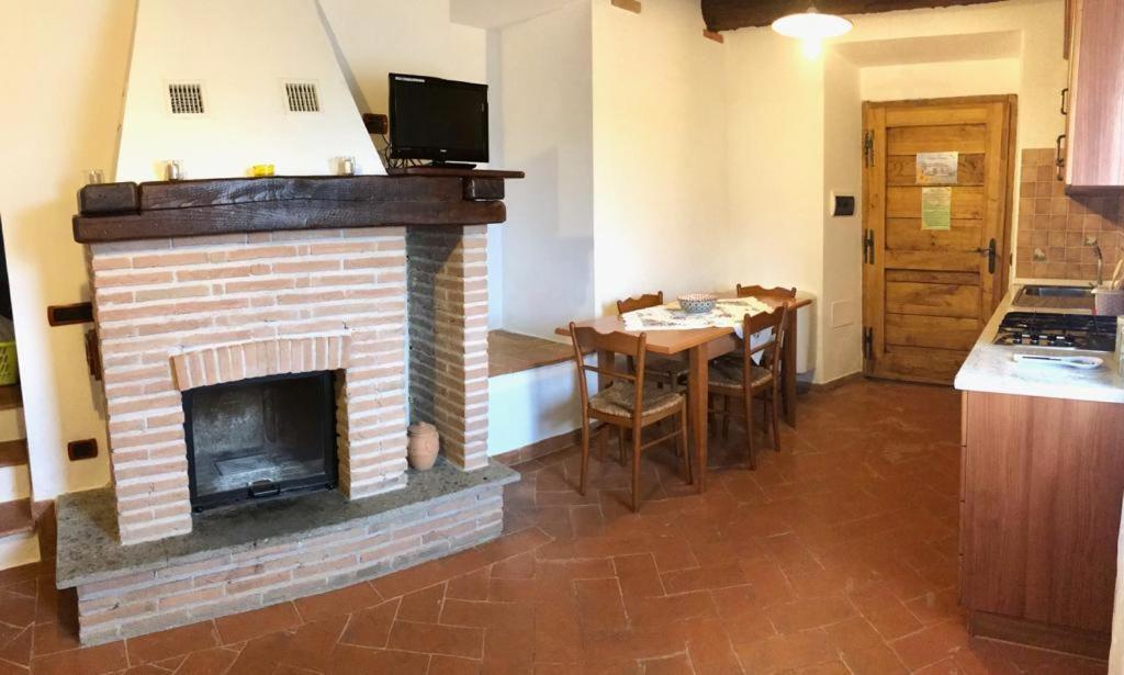 Agriturismo podere casano Radicofani Exterior foto